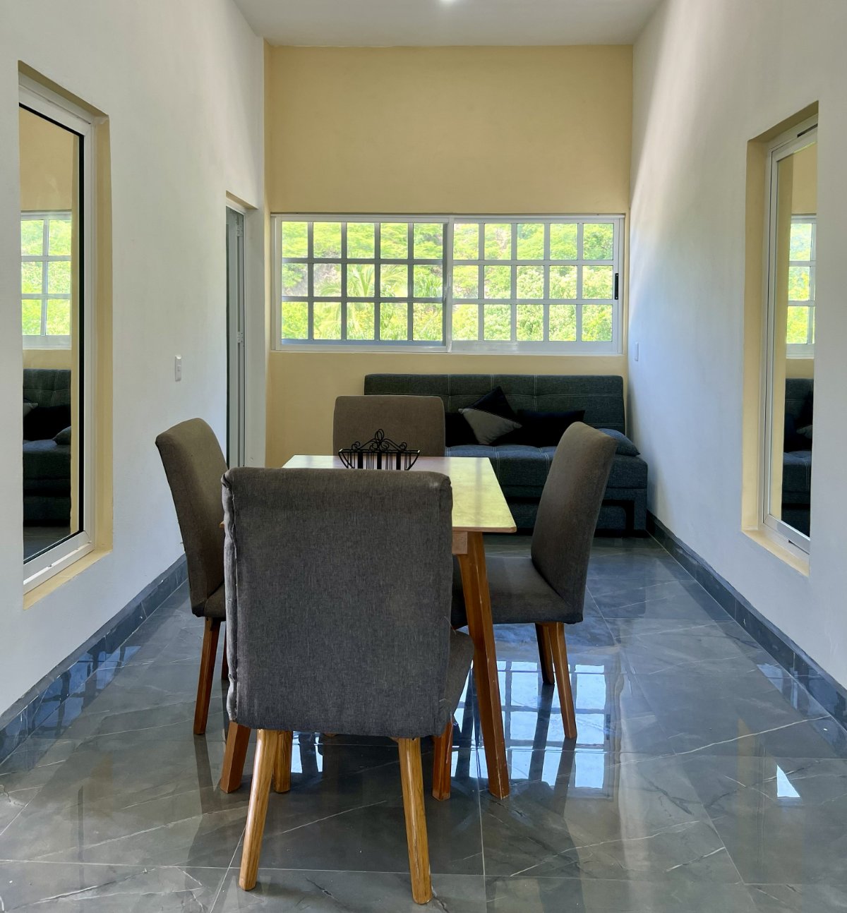 Sala en bungalows baratos en melaque